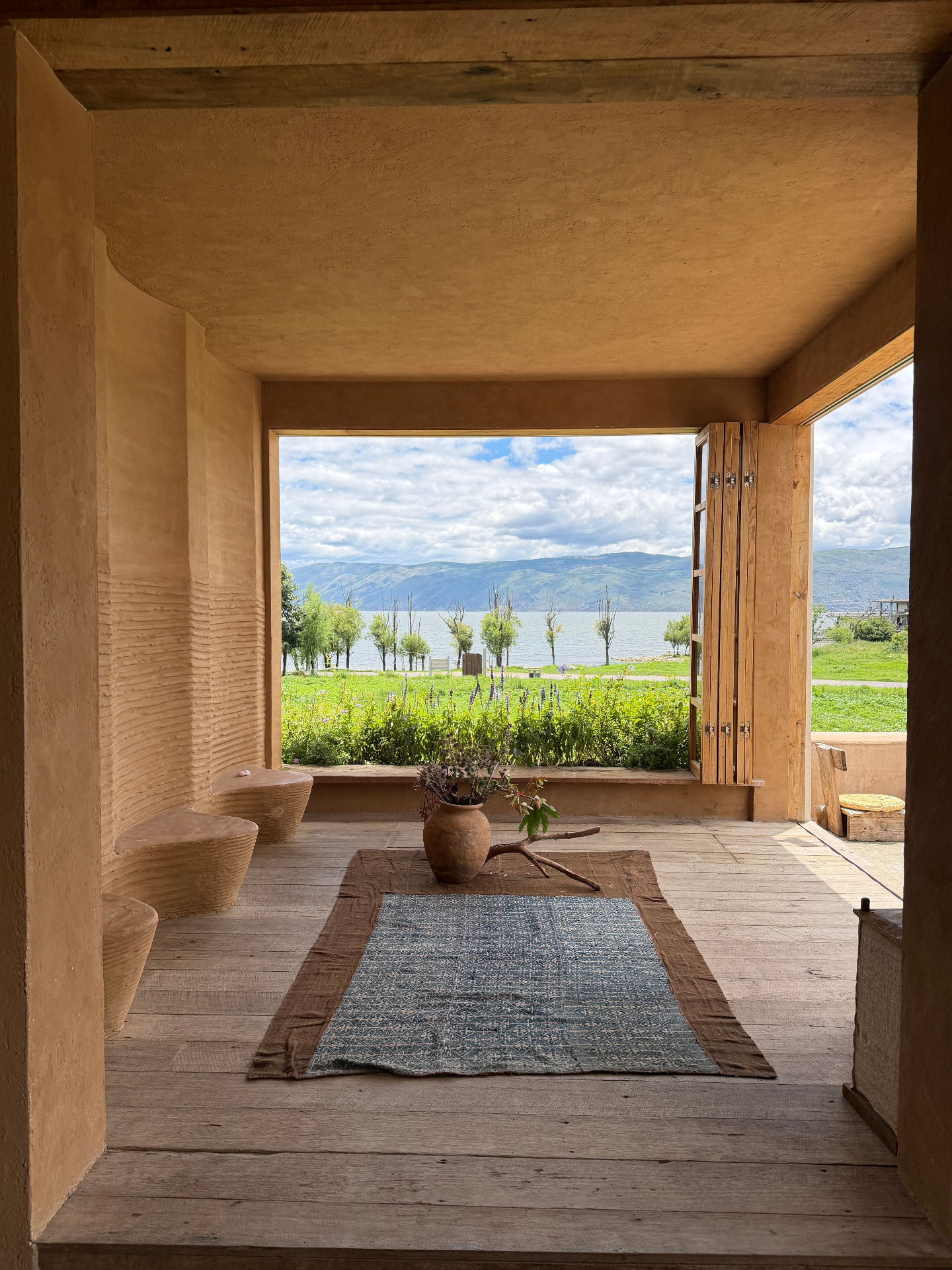 Earth and clay healing room interior